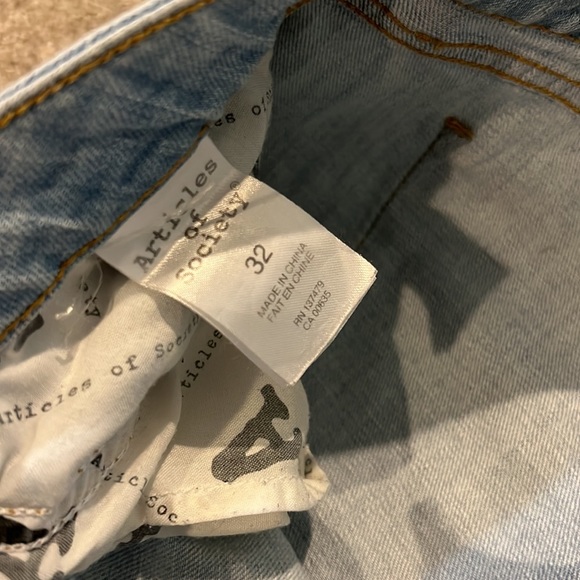 Articles of Society High Rise Light Wash Distressed Cropped Boyfriend Jeans - Picture 6 of 13